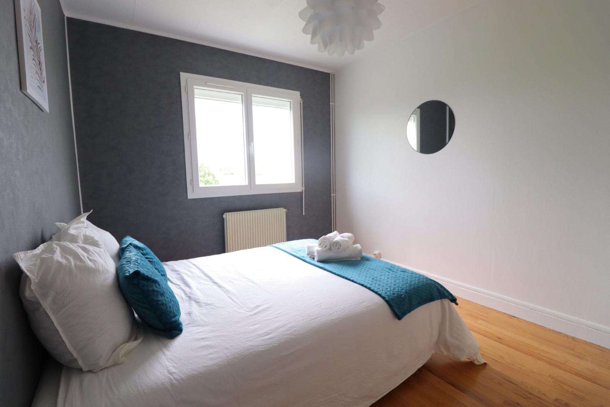 Le Ambroise - T3 Spacieux Et Calme Avec Parking Gratuit Bergerac Room photo